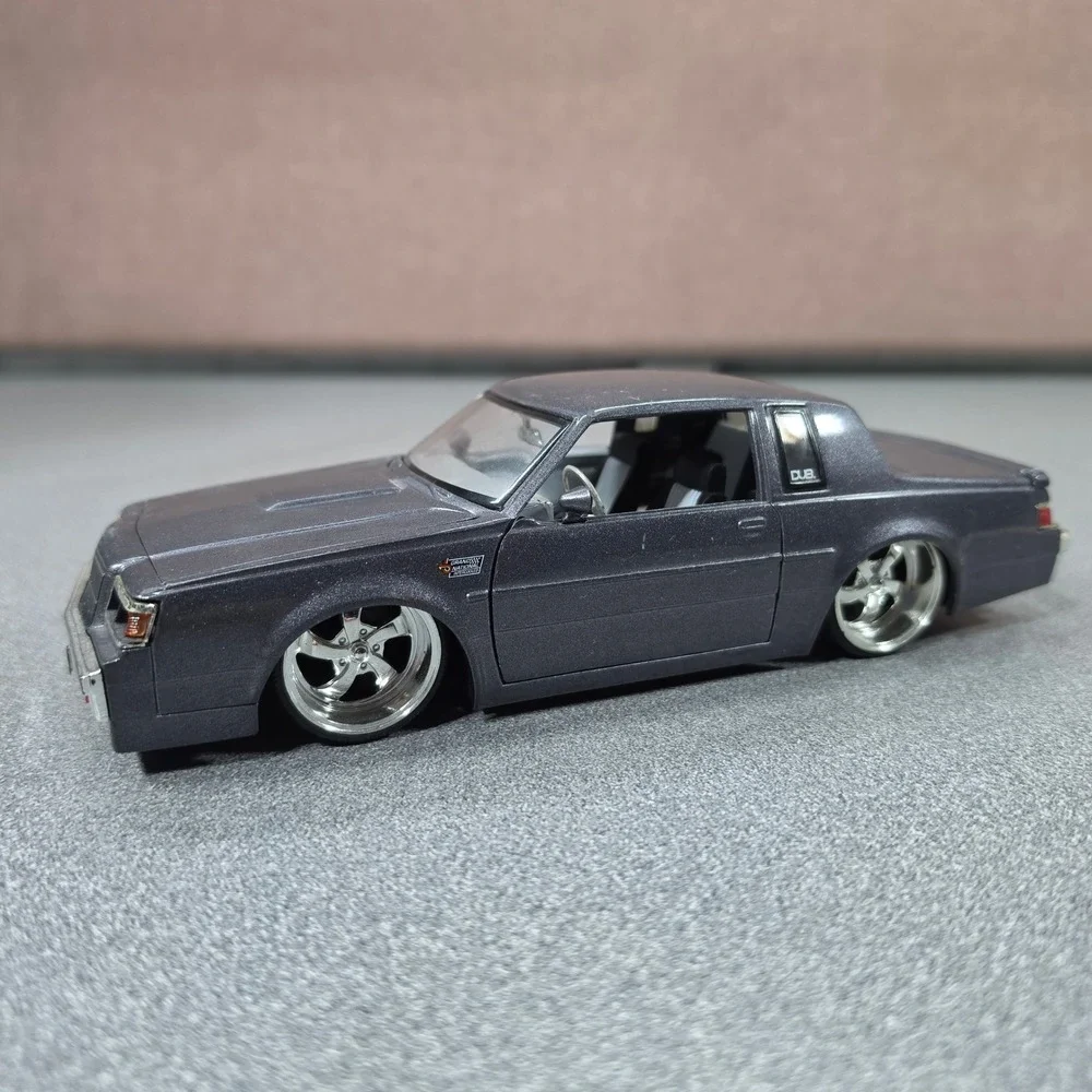 Jada Toys DUB City 1987 Buick Grand National 1/24 Custom Diecast Car